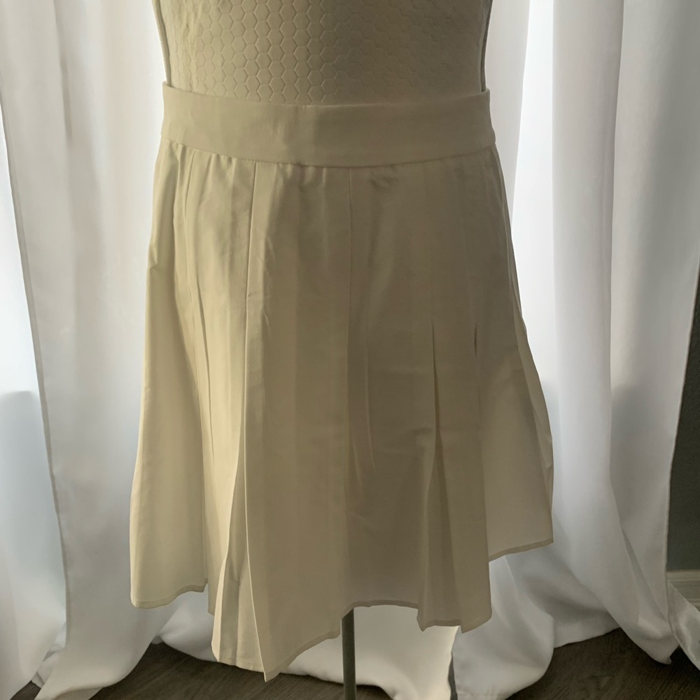 Sporty White Pleated Tennis Women's Skirt